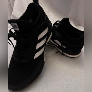 Adidas size 10 women’s CrazyFlight mid-cut shoes